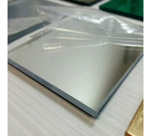 Зеркальные экструзионные акриловые листы в Борисове